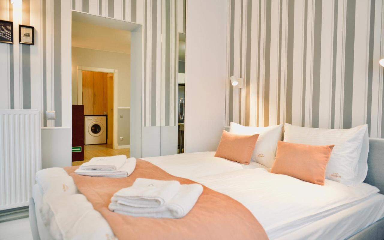 Jessapart- Babka Tower Apartment * Warsaw