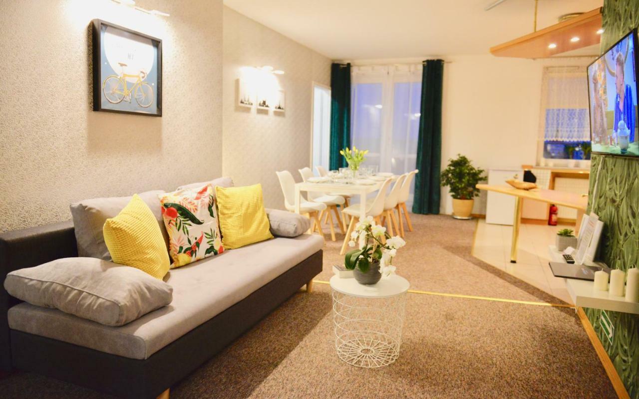 Jessapart- Babka Tower Apartment Warsaw